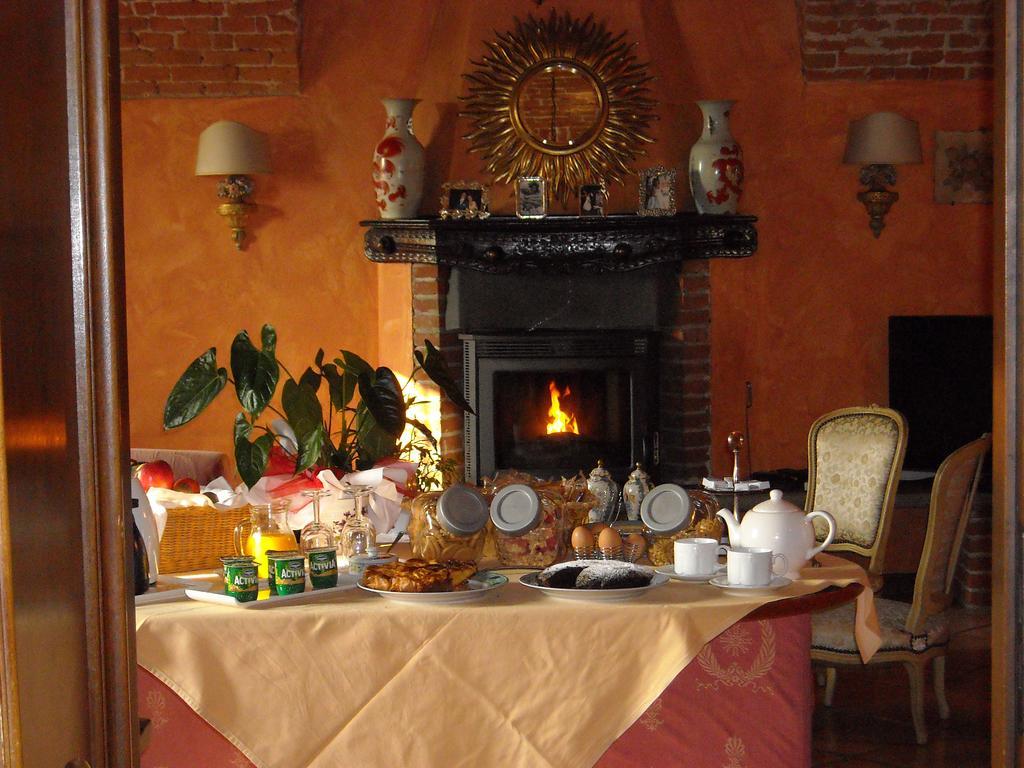 Torre Dei Frati Bed & Breakfast Fossano Kültér fotó