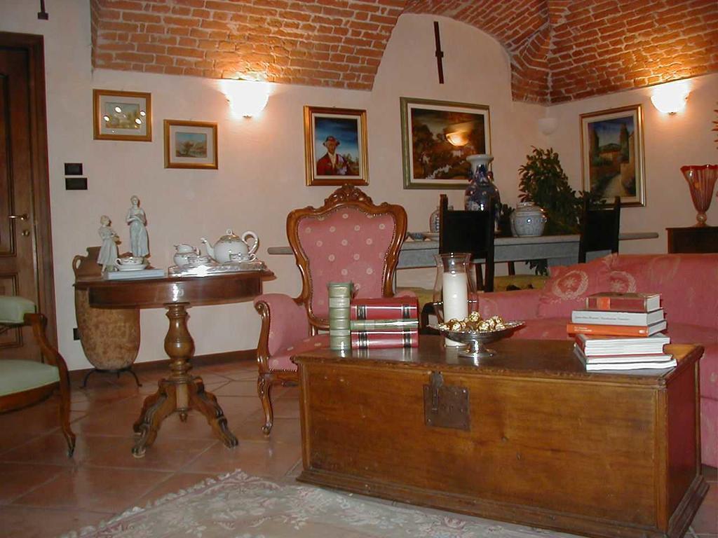 Torre Dei Frati Bed & Breakfast Fossano Kültér fotó